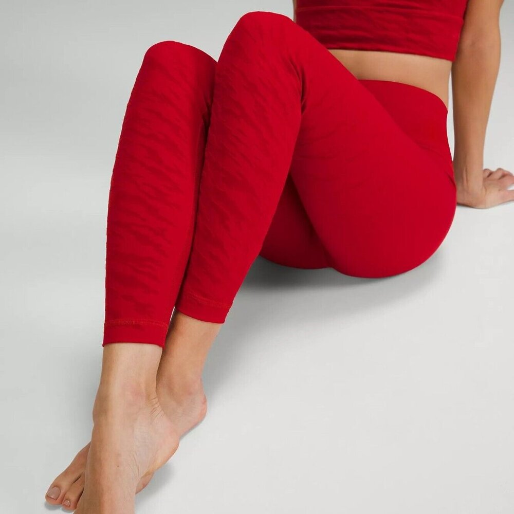 Lululemon Women’s Lunar New Year Wunder Under High-Rise Tight 25" size 2